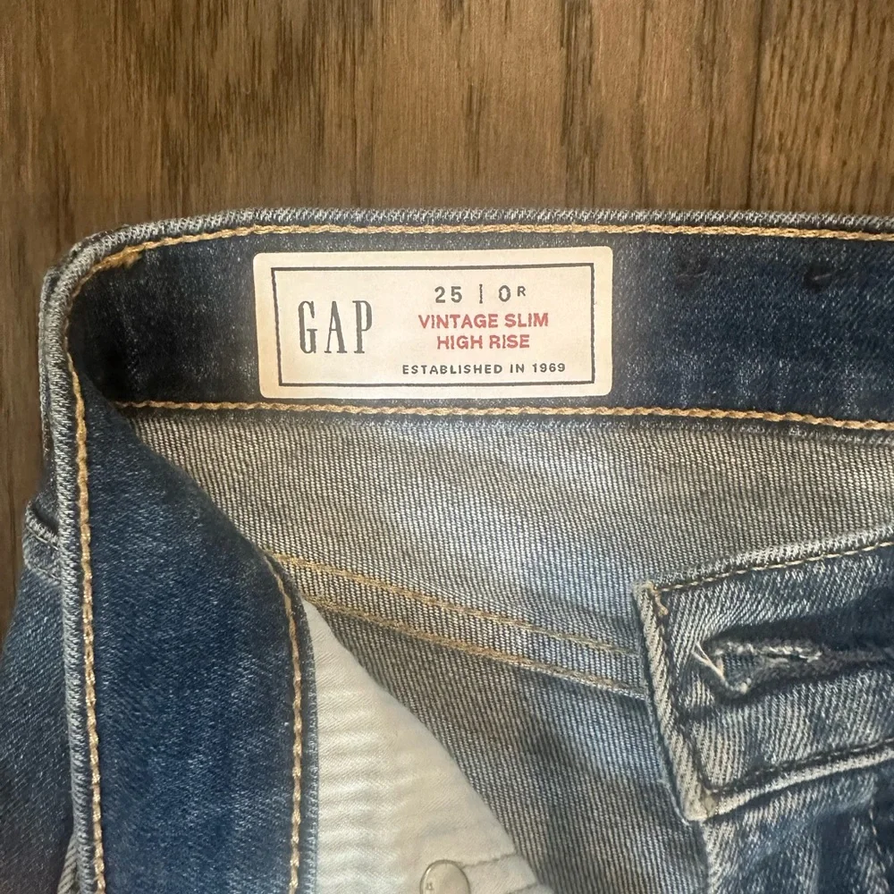 Gap Jeans - Picture 3 of 3